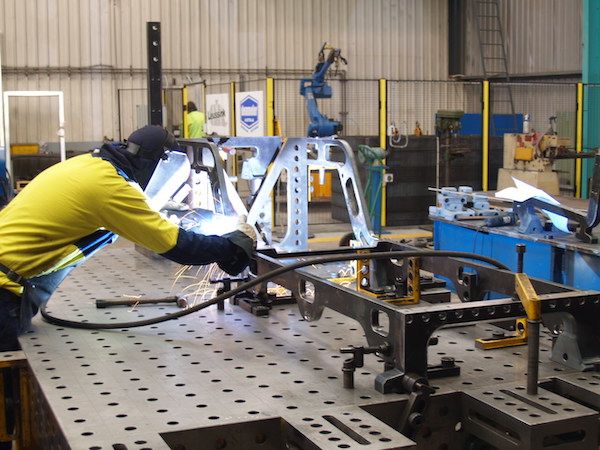 5 benefits of using a modular welding table and the cost saving advantages
